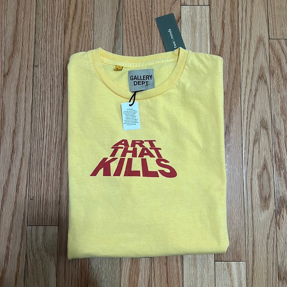 Gallery dept T shirt Sz large